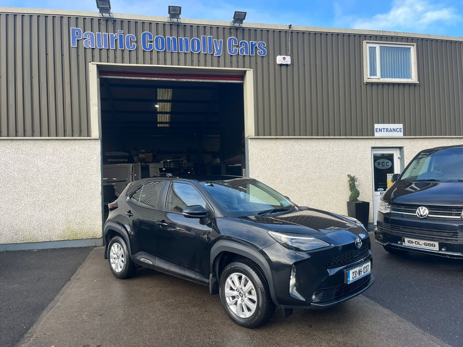 2023 Toyota Yaris Cross 1.5 Hybrid CVT Luna €25,950