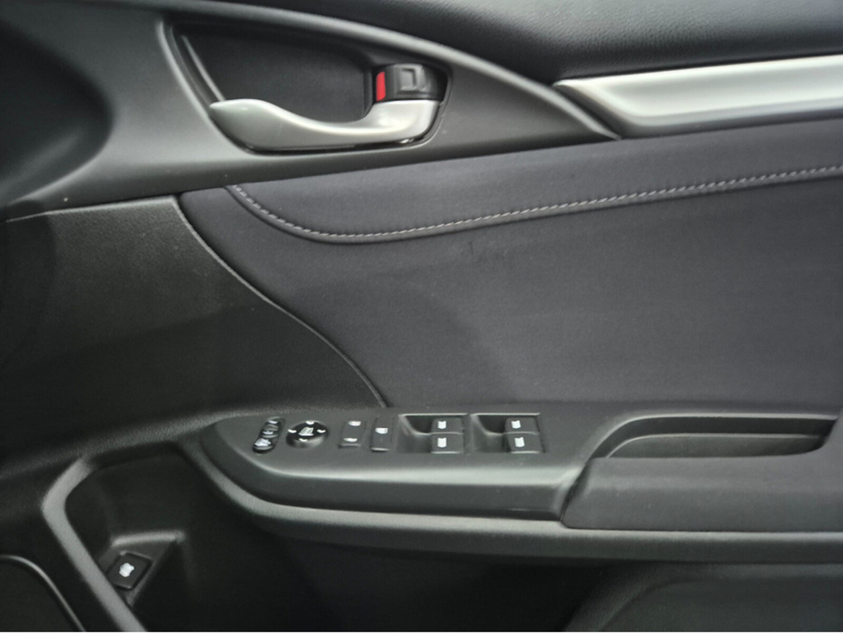 2020 Honda Civic - image 18