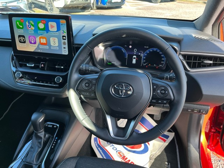 2024 Toyota Corolla - image 9