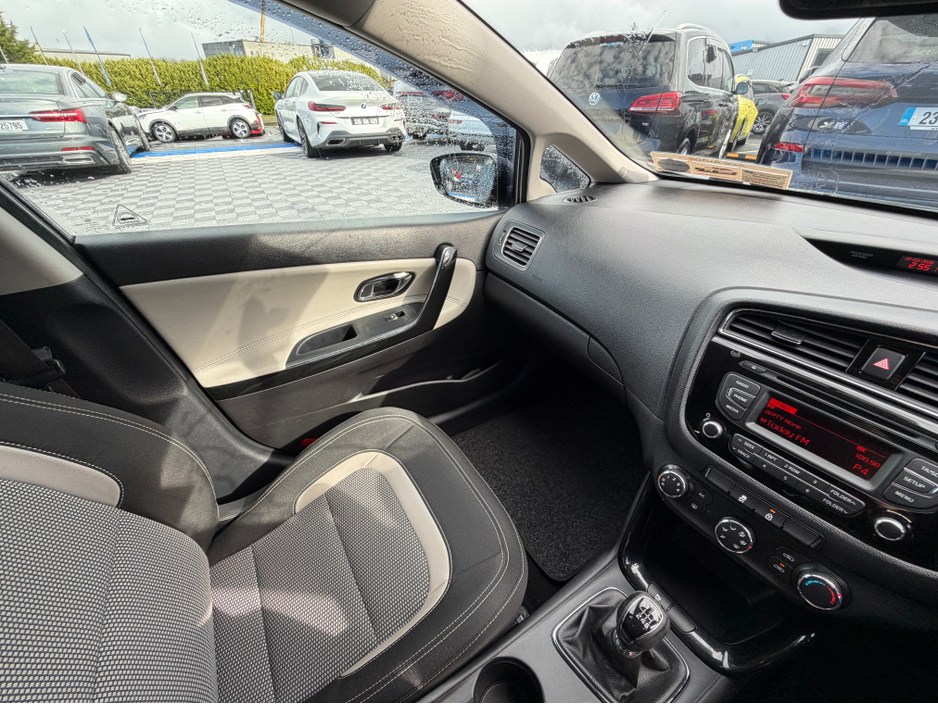 2017 Kia Ceed - image 22