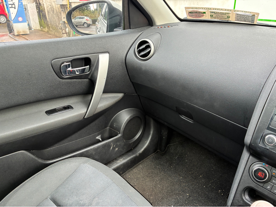 2011 Nissan Qashqai +2 - image 28