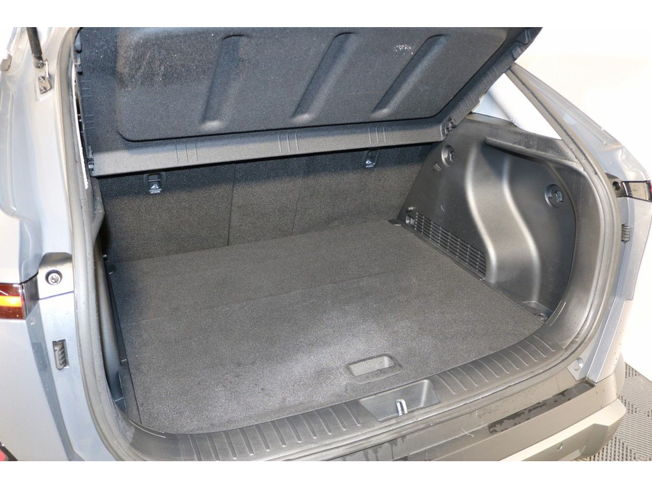 2024 Hyundai Kona - image 9