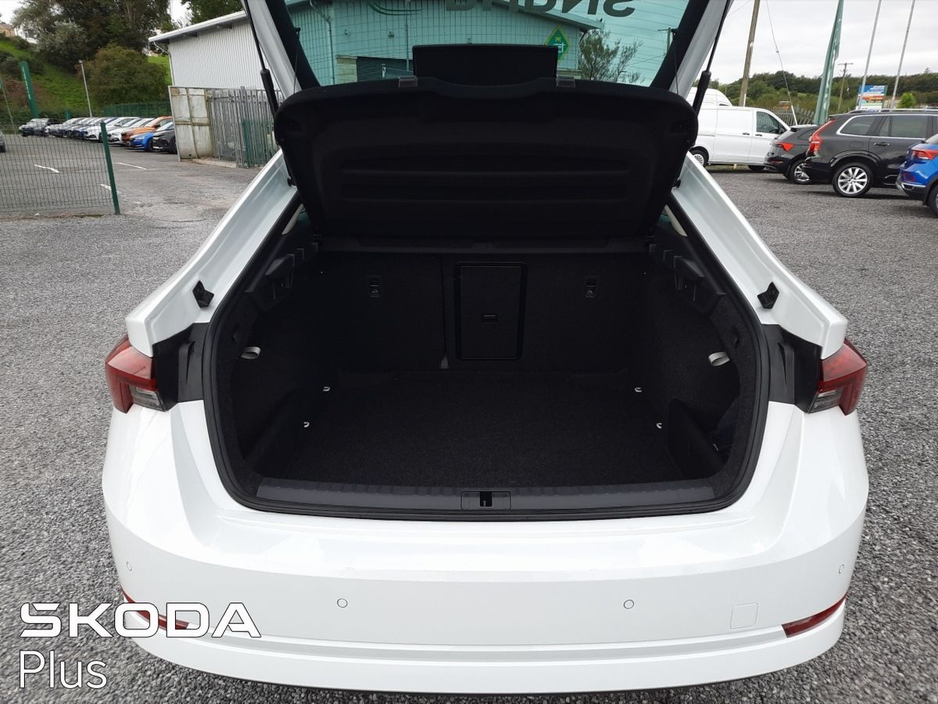 2025 Skoda Octavia AMBITION 1.0TSI 110HP €32,900