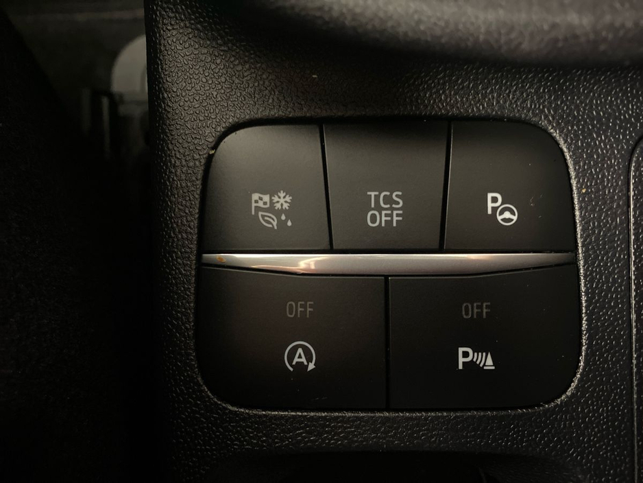 2022 Ford Puma 1.0L Titanium with Winter Pack €20,995