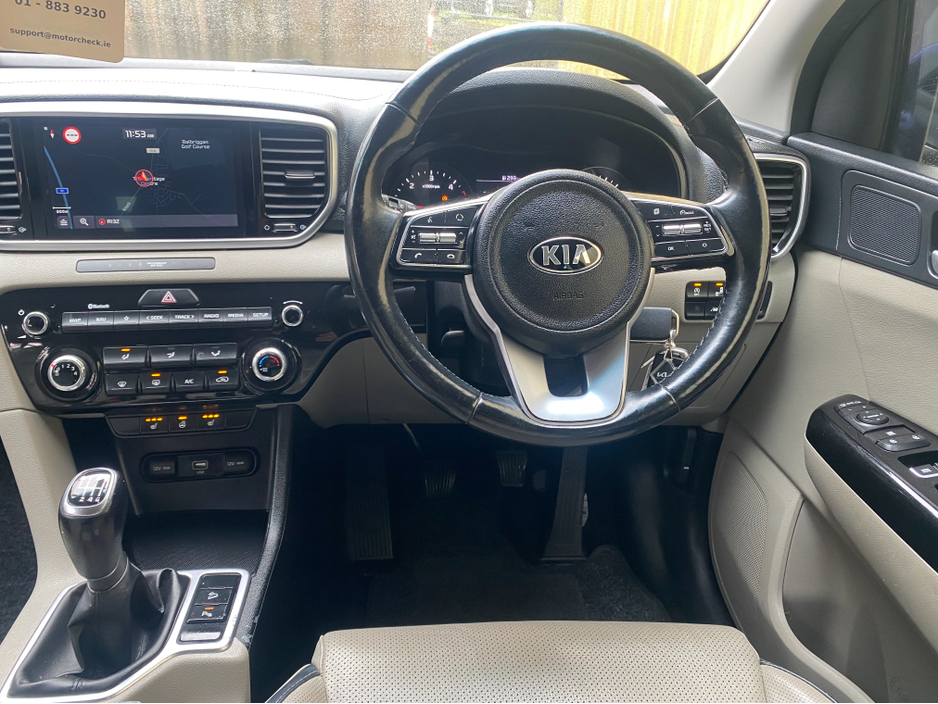 2021 Kia Sportage - image 12