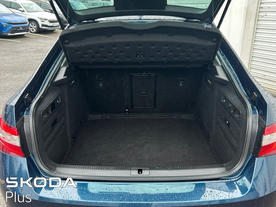 2023 Skoda Superb SUPERB AMB 2.0TDI 150HP €31,950