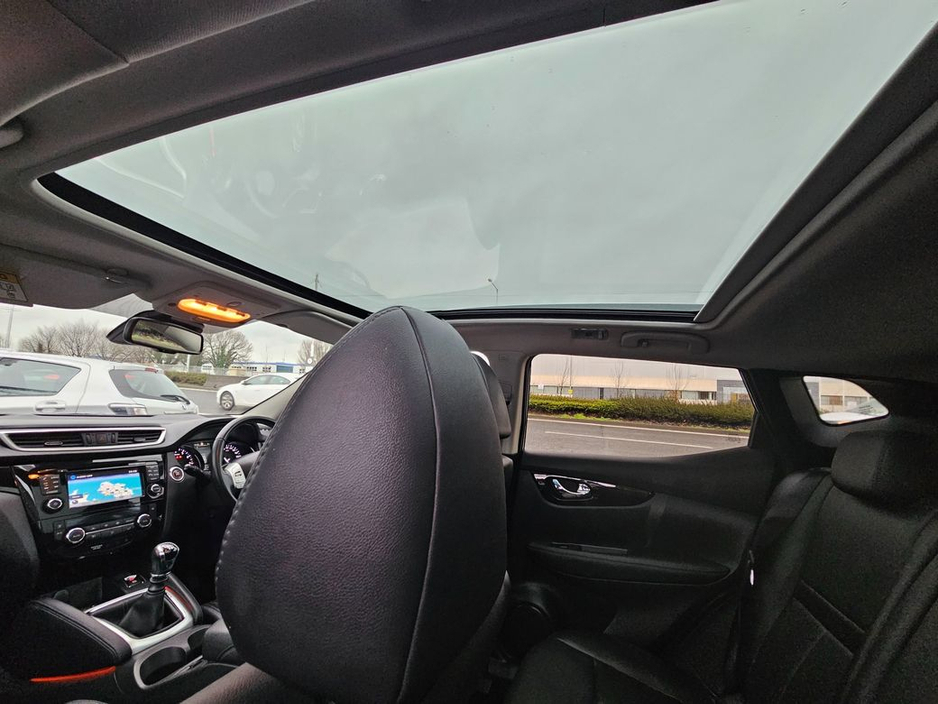 2017 Nissan Qashqai - image 28