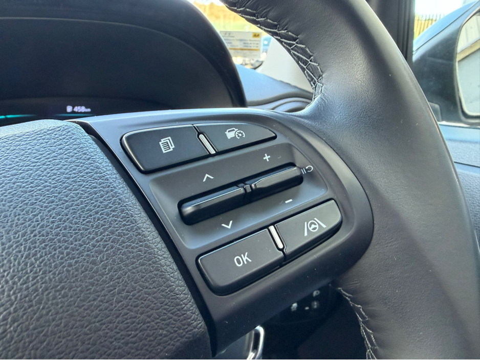 2023 Hyundai i10 - image 12