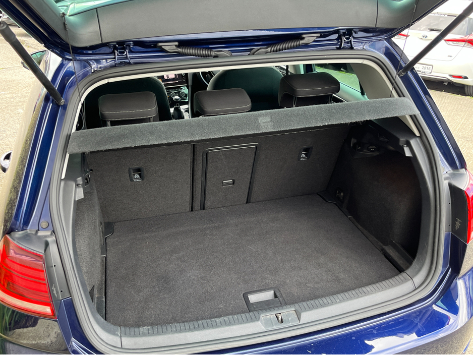 2019 Volkswagen Golf - image 8