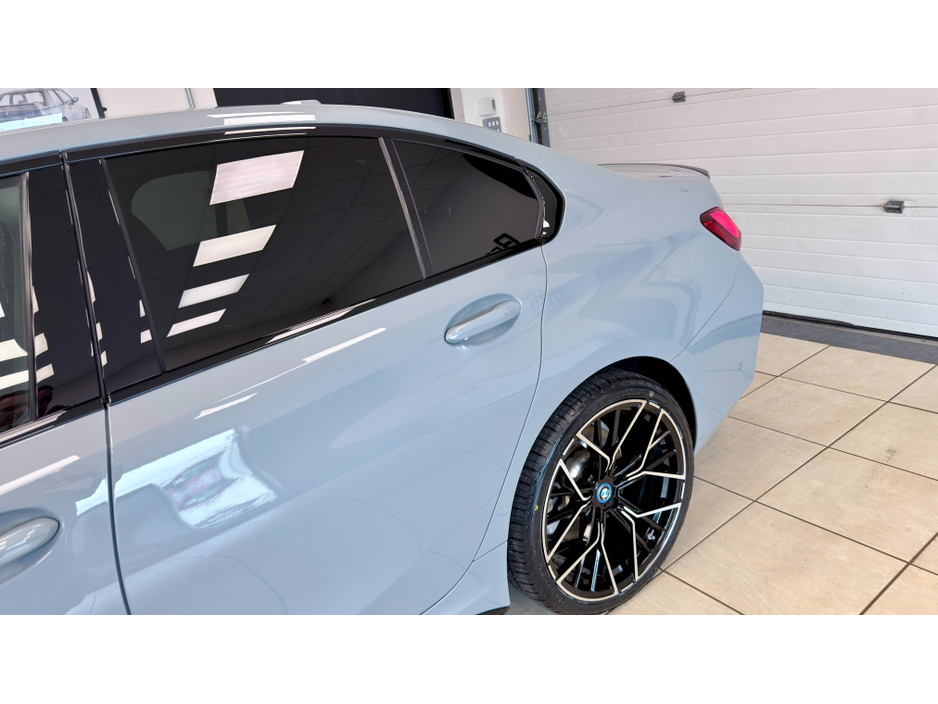 2023 BMW 3 Series - image 16