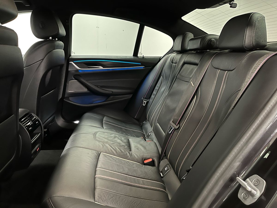 2023 BMW 5 Series - image 8