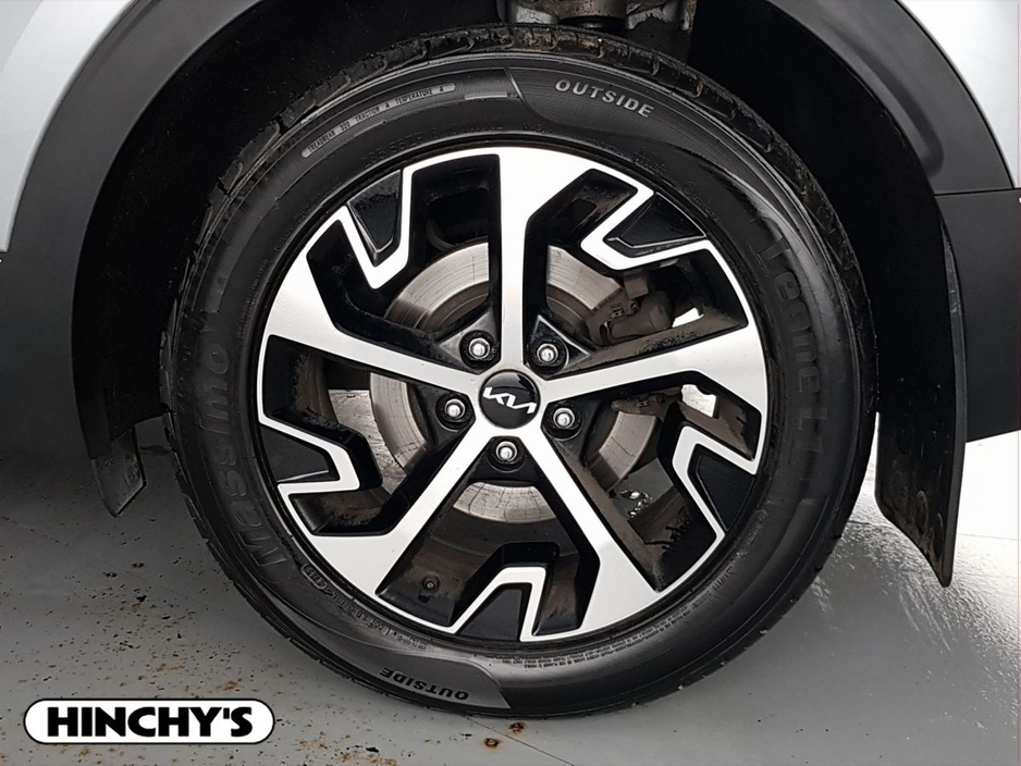 2024 Kia Sportage - image 8