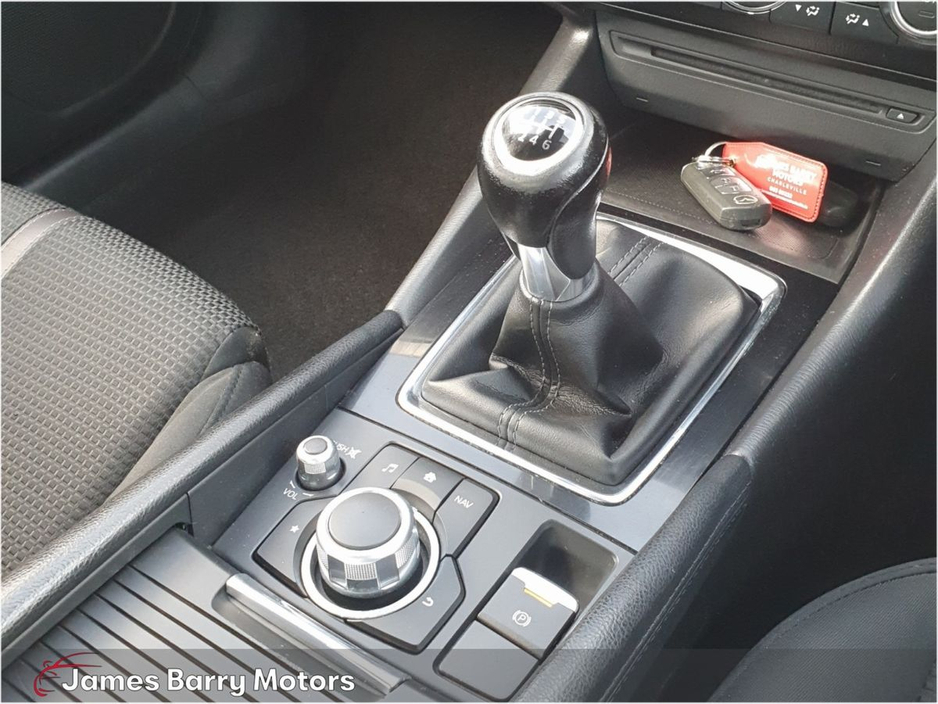 2017 Mazda Mazda3 1.5D 4DR (105ps) EXECUTIVE SE €10,950