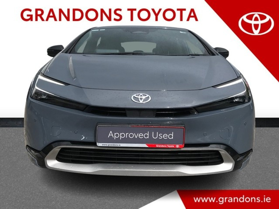 2024 Toyota Prius - image 5