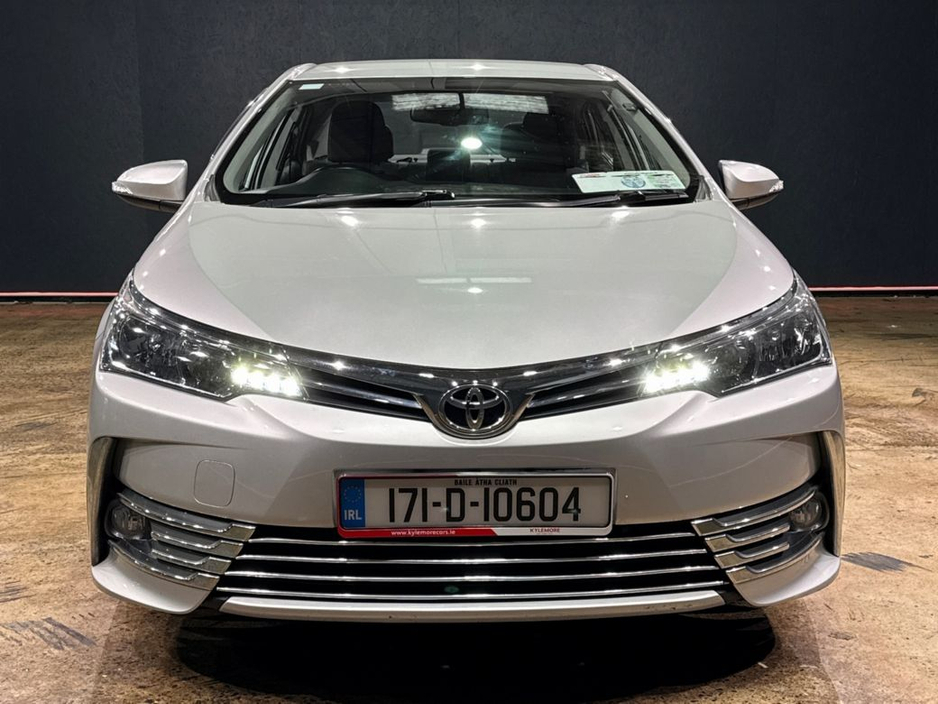 2017 Toyota Corolla - image 8