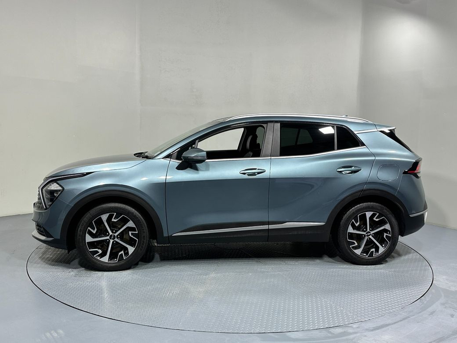 2023 Kia Sportage - image 4