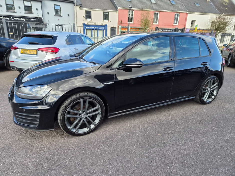 2015 Volkswagen Golf - image 7