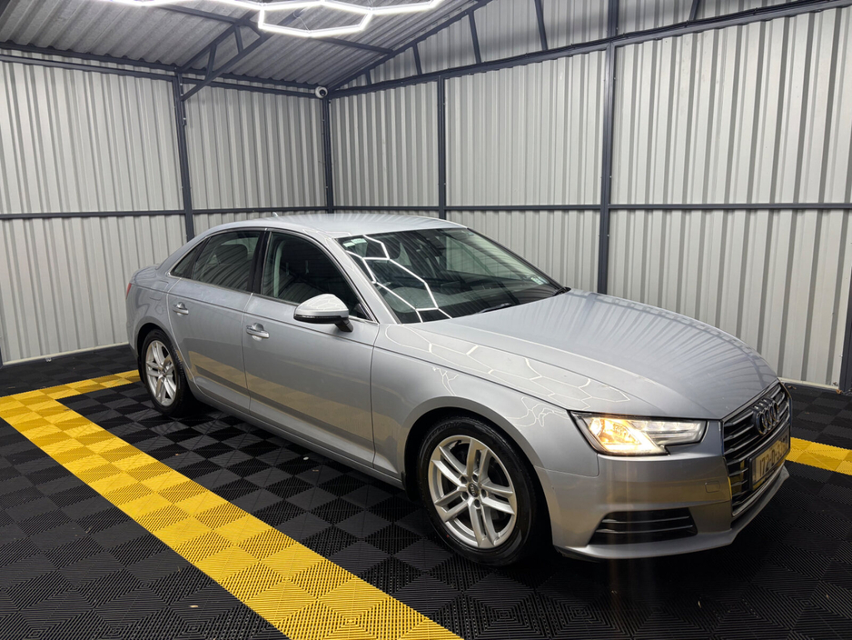 2017 Audi A4 - image 12