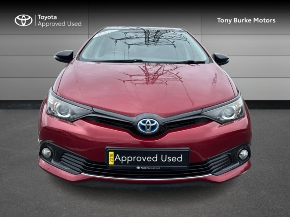 2018 Toyota Auris - image 4