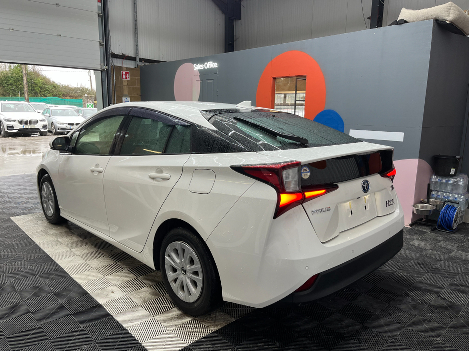 2017 Toyota Prius €21950 2022 TOYOTA PRIUS S 1.8 AUTOMATIC / CRUISE CONTROL AND MORE €21,950