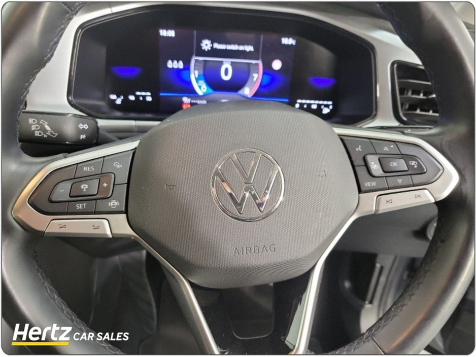 2024 Volkswagen T-Roc - image 17