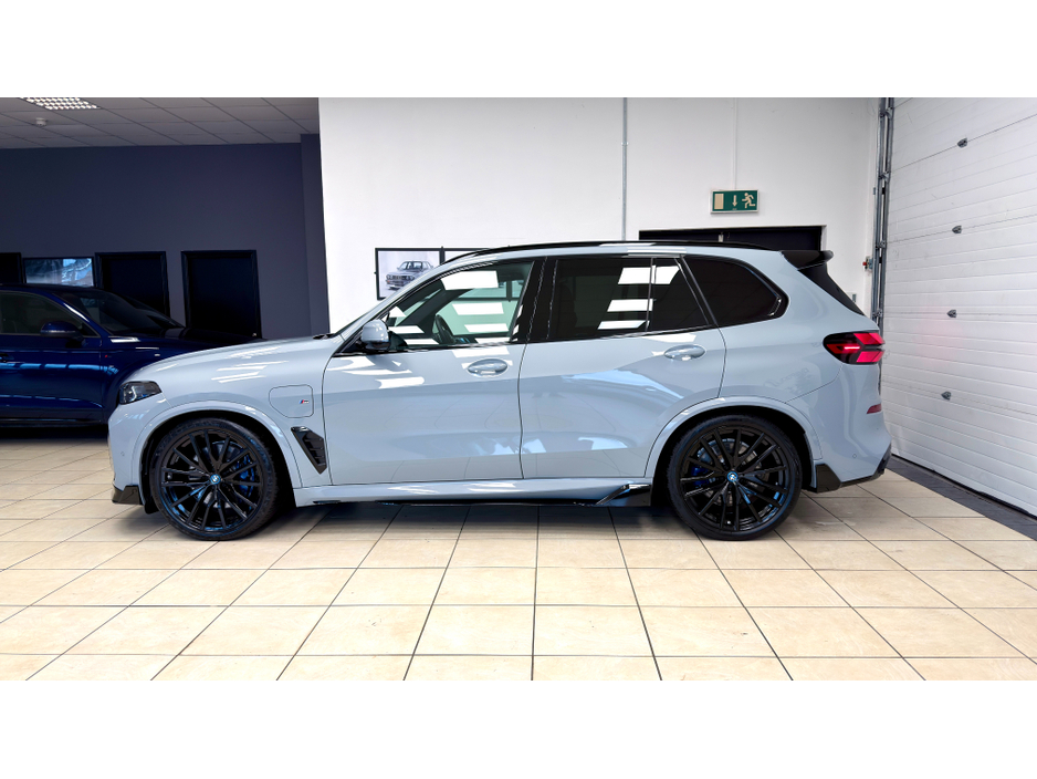 2025 BMW X5 50E MSPORT PRO €95,950