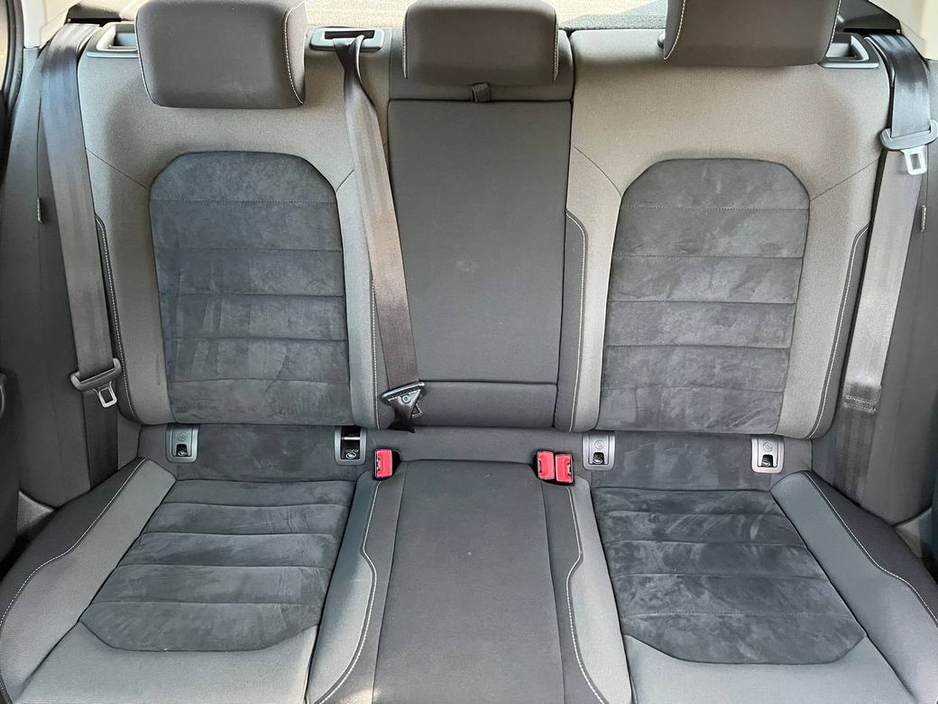 2013 Volkswagen Golf - image 12