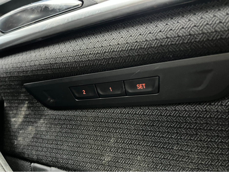 2017 BMW 5 Series - image 14