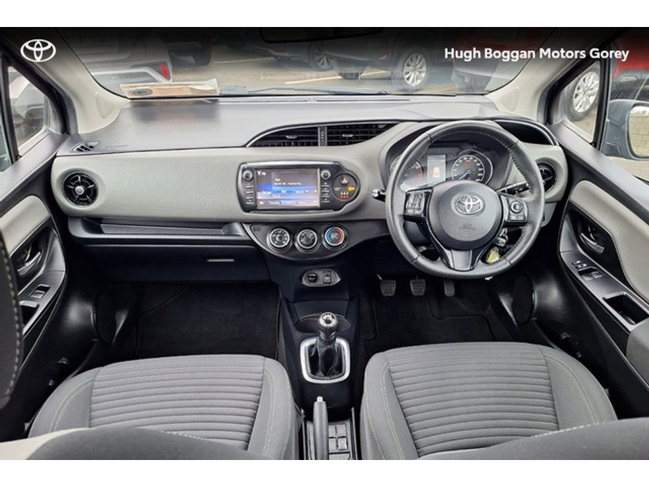 2020 Toyota Yaris - image 8