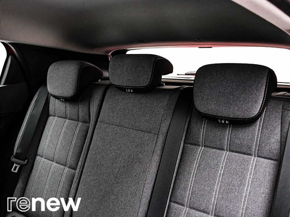 2023 Renault Megane E-Tech - image 22