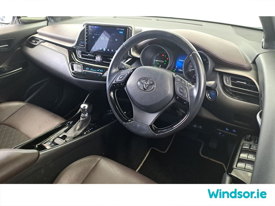2018 Toyota C-HR HYBRID AUTO €17,995