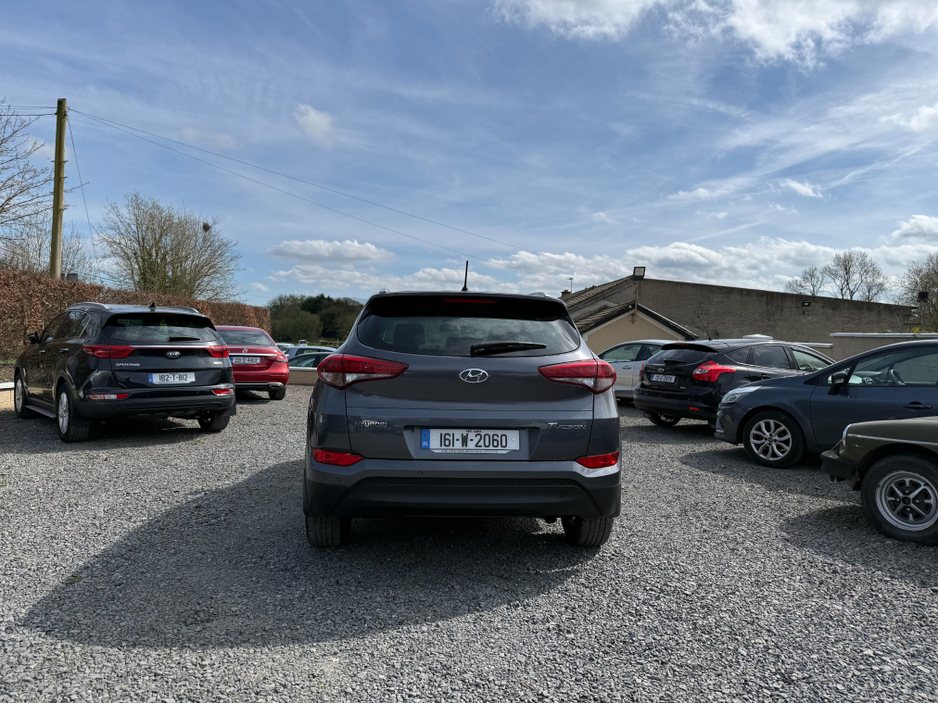 2016 Hyundai Tucson - image 4