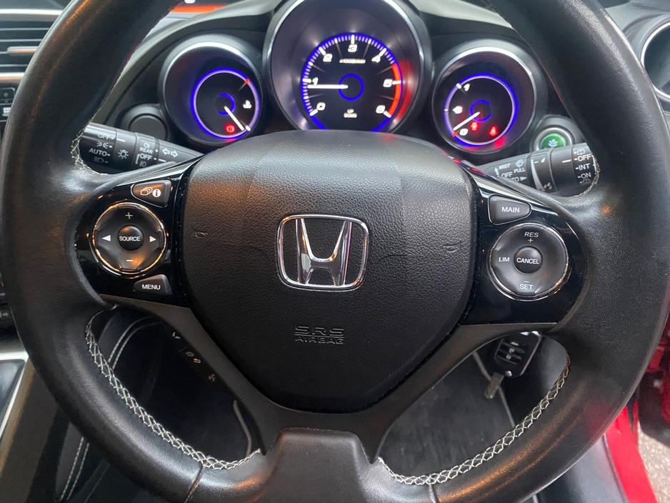 2015 Honda Civic 5DR 1.6 I-DTEC EXECUTIVE 4DR €9,995