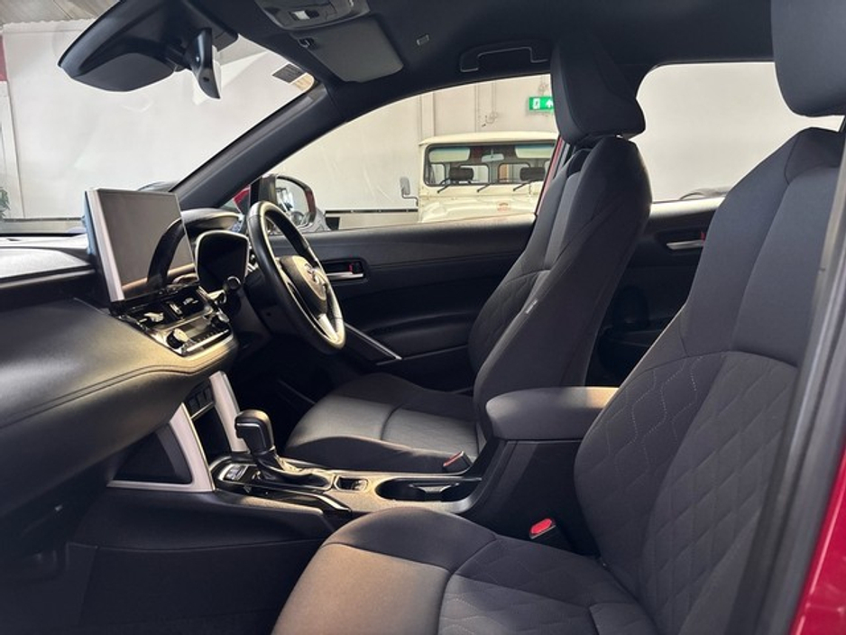 2024 Toyota Corolla Cross - image 6