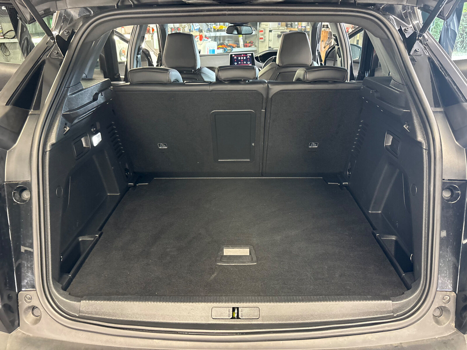 2017 Peugeot 3008 - image 16