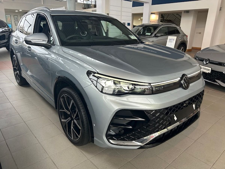 2025 Volkswagen Tiguan Tiguan R-Line 2.0TDi 150 DSG 2WD Auto Start/Stop €57,995