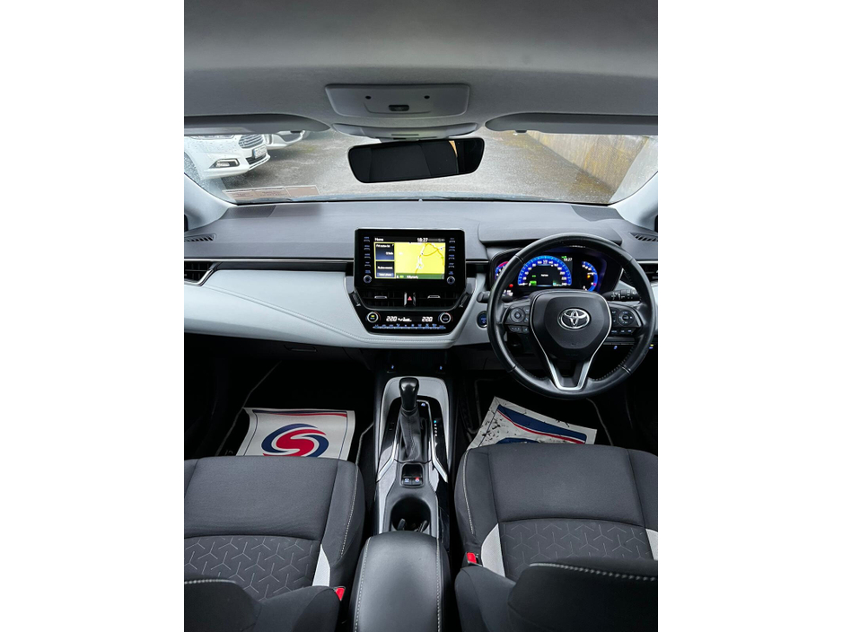 2021 Toyota Corolla - image 8