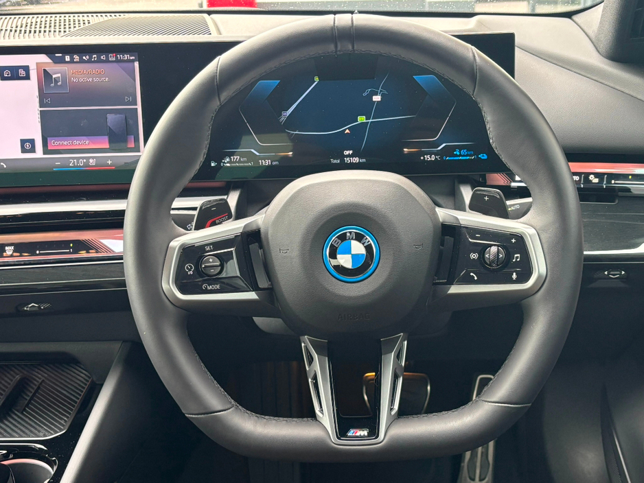 2025 BMW 5 Series 530e M Sport Auto €64,990