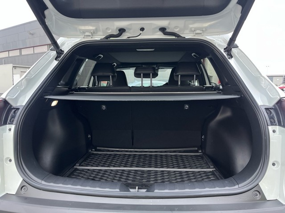 2023 Toyota Corolla Cross - image 10