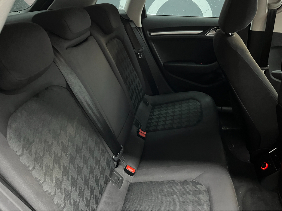 2016 Audi A3 - image 10