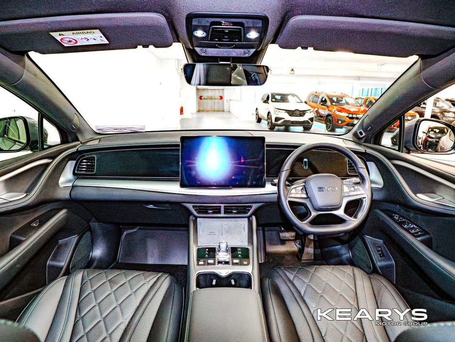 2025 BYD Sealion 7 - image 10