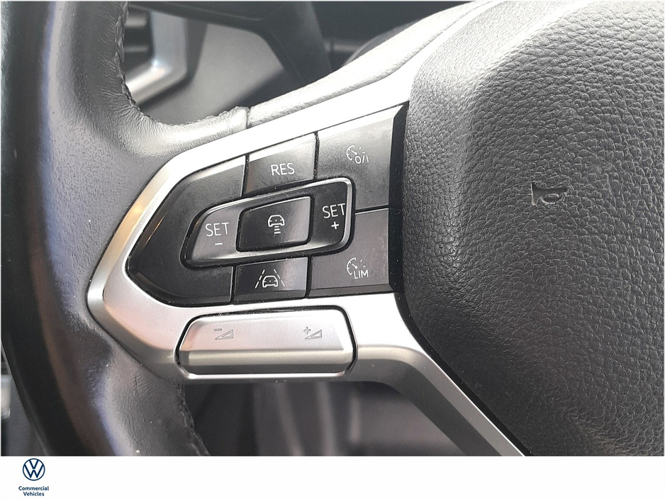 2024 Volkswagen Amarok - image 24