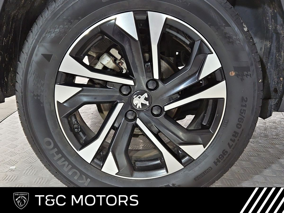 2023 Peugeot 2008 Allure 1.2 Petrol Diamond Cut Alloys, Climate Control, Cruise Control, Air Conditioning, Apply Carplay and Android Auto €23,995