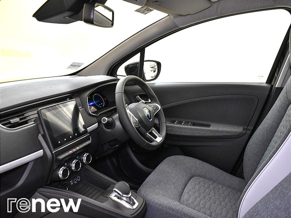 2021 Renault Zoe - image 5