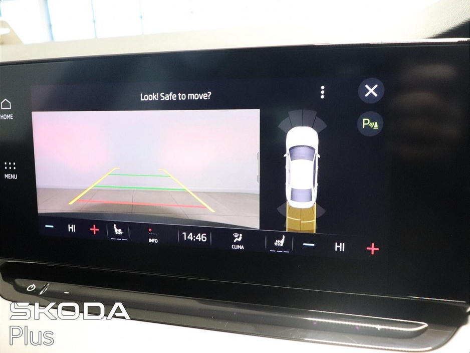 2023 Skoda Octavia - image 16