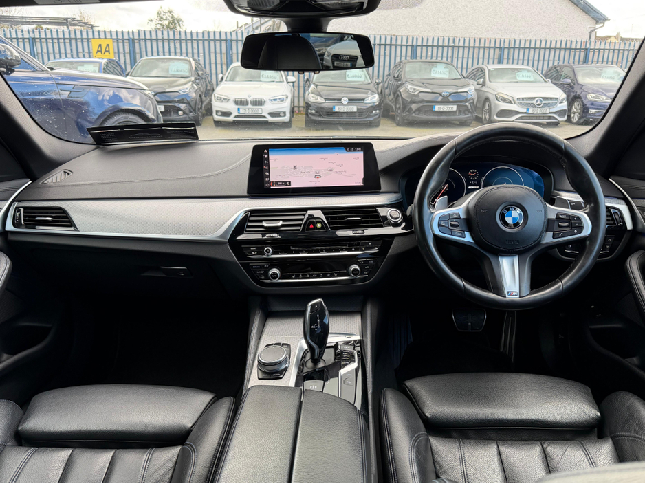 2018 BMW 5 Series - image 19