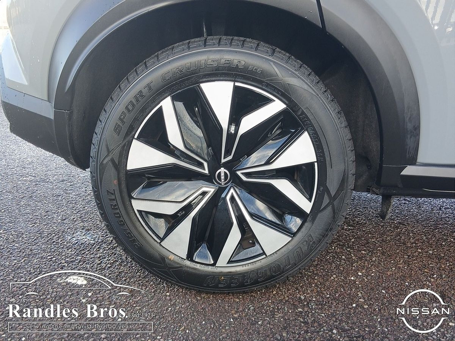 2025 Nissan Juke - image 8