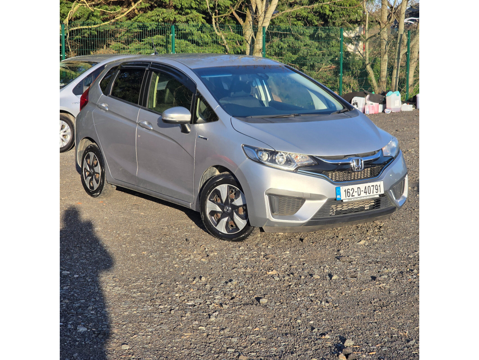 2016 Honda Fit - image 2