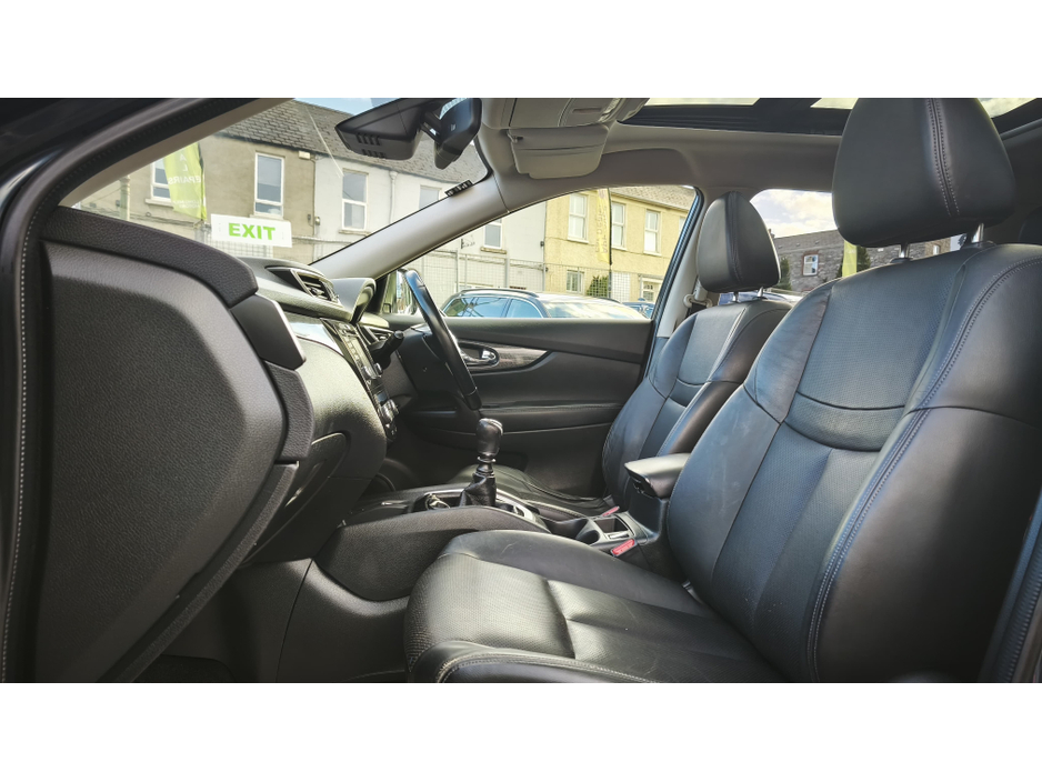 2014 Nissan X-Trail - image 18