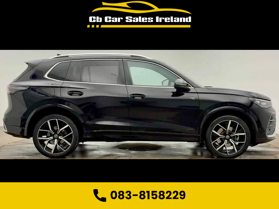 2024 Volkswagen Tiguan - image 2